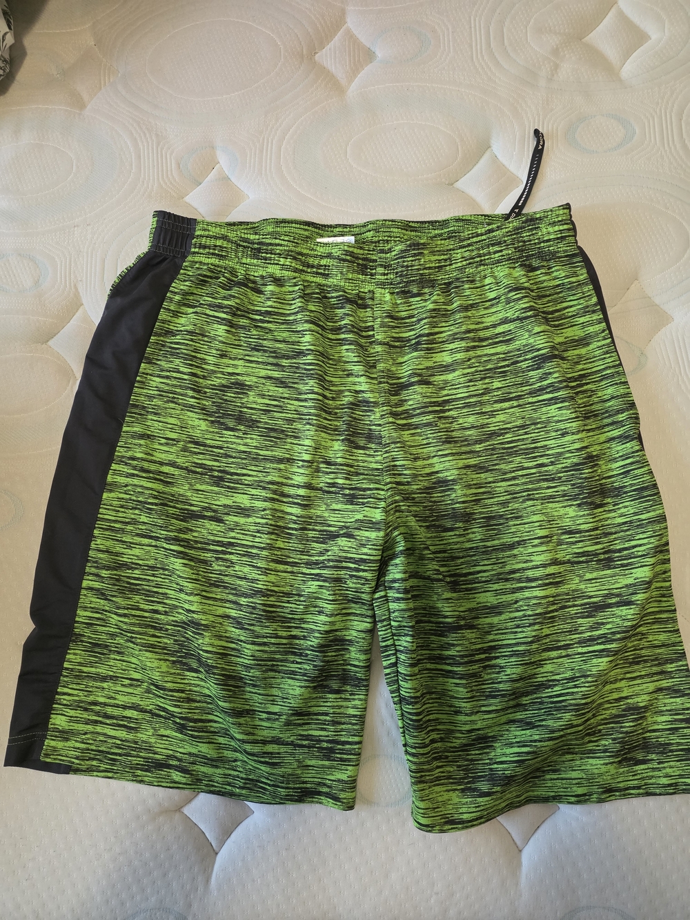 Diadora Men's Green and Black Athletic Shorts